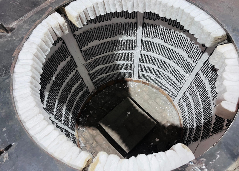 Electrical Aluminium Melting Furnace with Hydraulic tilting